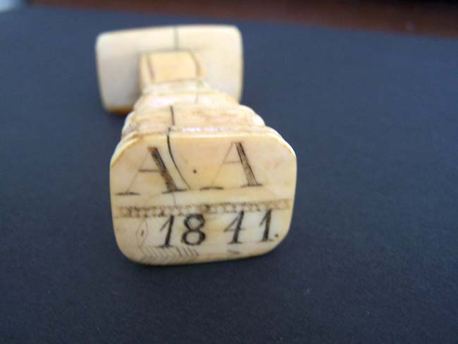 A RARE 19th century ANTIQUE SCRIMSHAW WhaleIvory Seam Rubber dated 1841 — image 2